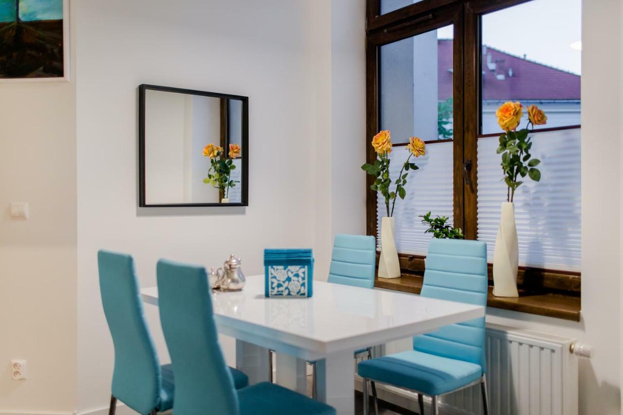 Kings Landing Apartament クラクフ エクステリア 写真