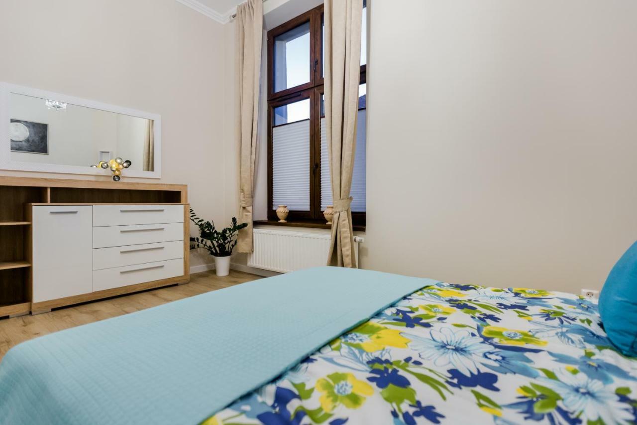Kings Landing Apartament クラクフ エクステリア 写真