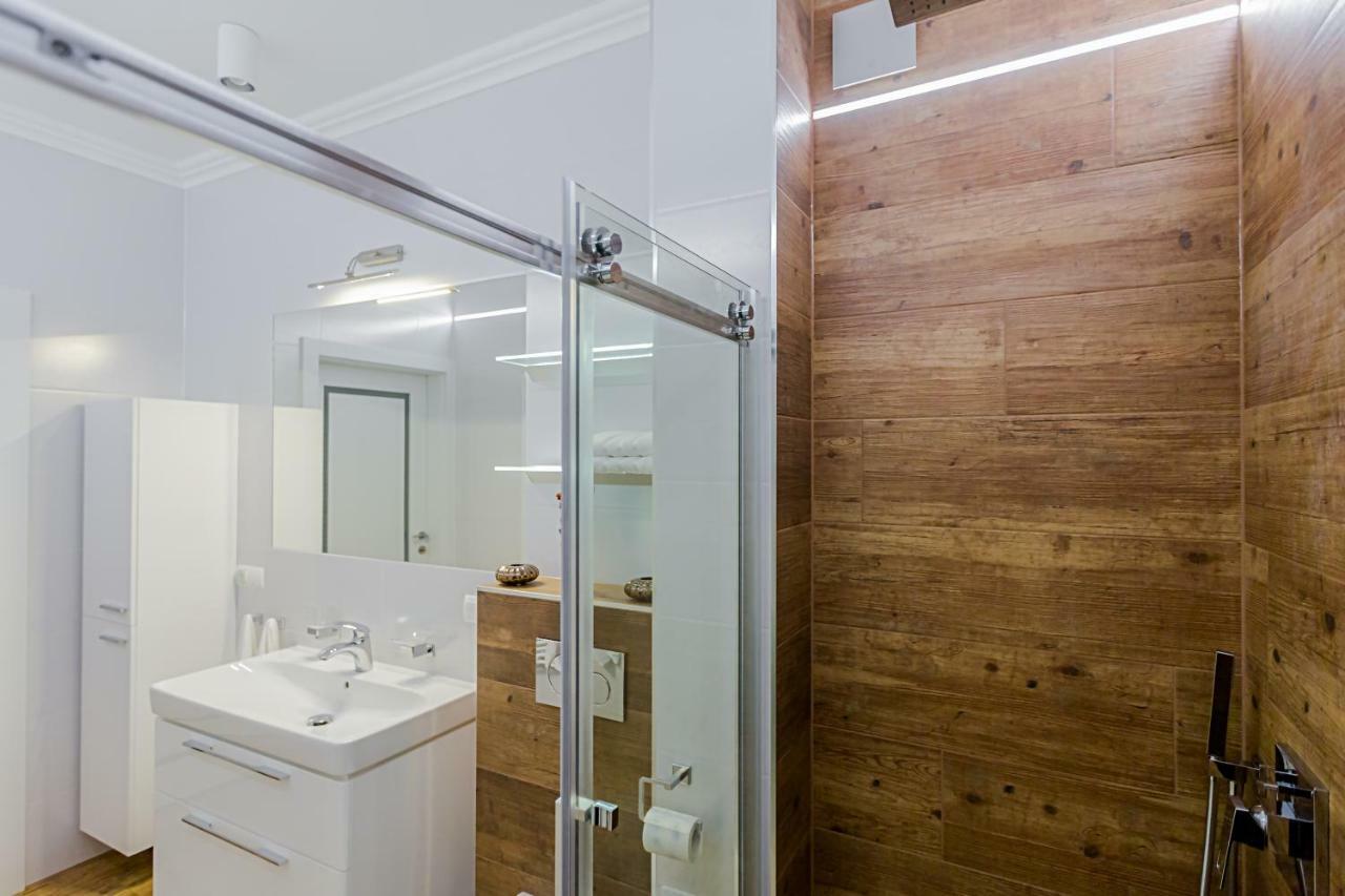 Kings Landing Apartament クラクフ エクステリア 写真