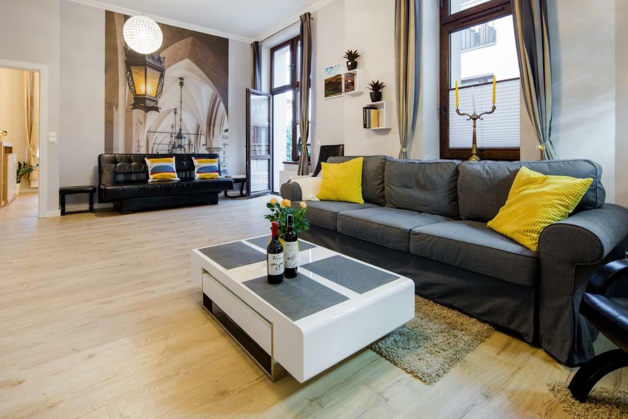 Kings Landing Apartament クラクフ エクステリア 写真