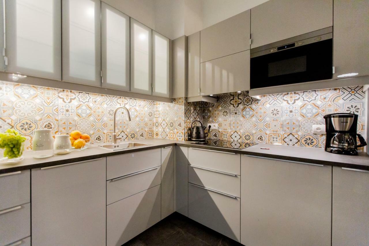 Kings Landing Apartament クラクフ エクステリア 写真